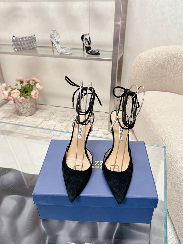224 Aquazzur* 菠萝早春专柜新品仙女时装鞋系列，大量上新同步官网全系列均可定制龙年主打一个火爆，全网各大网红纷纷开秀，绝美的穿搭系列！ ★★★★★
