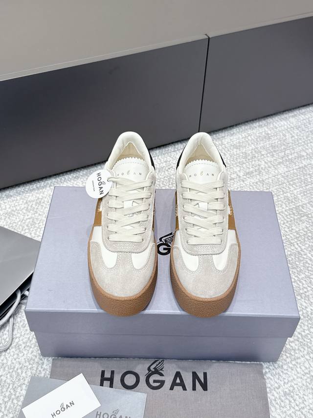 代购级 最新款 Hogan 厚底饼干鞋， New最新款来喽！，饼干鞋系列终于出金属配色啦 鞋面麂皮拼接了小牛皮的，兼顾了透气性与耐磨性超级适合夏天穿着 鞋头也做