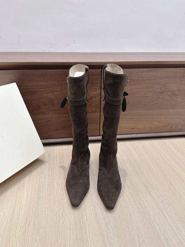 代购级 Orinous 25Ss 秋冬新款 方头复古V字扣带 古堆叠 长靴 让人过目不忘 慵懒时髦，春夏一起穿漂亮的鞋子吧 弄潮儿就是你自己，除了颜值，脚感真的