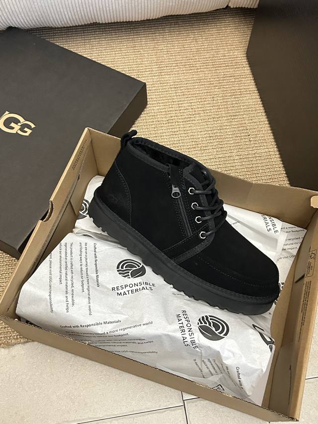 1163095 纽姆拉链小贝. 经典纽姆系列 升级侧拉链款 方便穿脱 高丝光牛反绒材质 不冻脚过冬 必须把加毛的安排上 Size：39-45