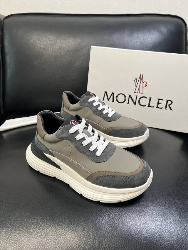 Moncler 高品质 顶级工艺品 蒙口 新品专柜新款，原厂配置意大利进口牛皮搭配面料，高品质复杂拼接工艺，进口水染牛皮内里垫透气舒适 鞋底：原厂特供原版底超级
