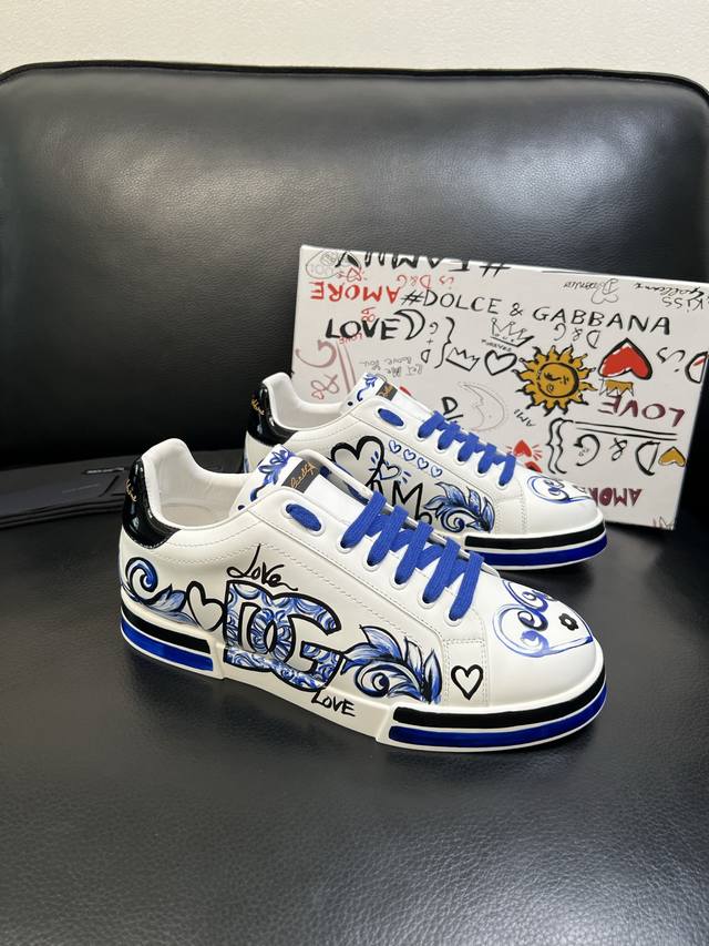 Dolce & Gabbana 高品质 顶级工艺品 杜嘉班纳 爆款专柜新品同步，鞋面意大利进口牛皮料，高品质复杂工艺，进口水染牛里垫，鞋底：原厂特供原版底，独家