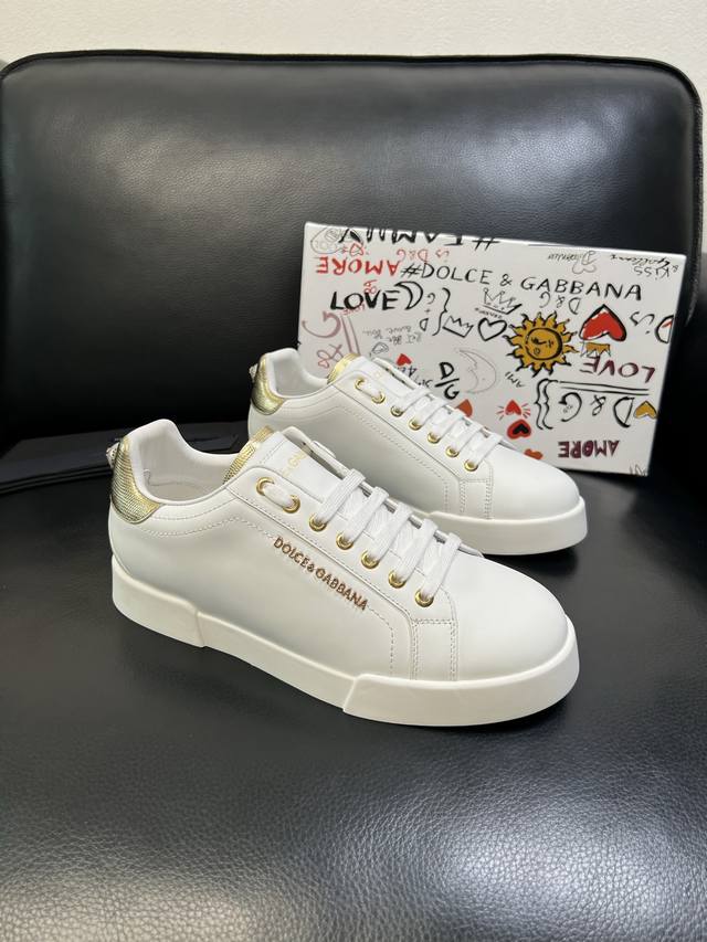 Dolce & Gabbana 高品质 顶级工艺品 杜嘉班纳 爆款专柜新品同步，鞋面意大利进口牛皮料，高品质复杂工艺，进口水染牛里垫，鞋底：原厂特供原版底，独家