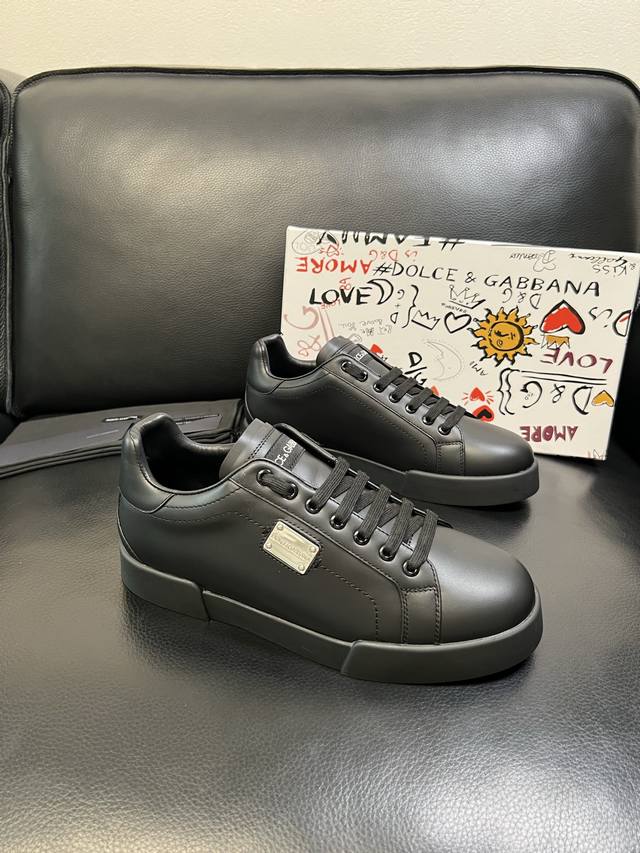 Dolce & Gabbana 高品质 顶级工艺品 杜嘉班纳 爆款专柜新品同步，鞋面意大利进口牛皮料，高品质复杂工艺，进口水染牛里垫，鞋底：原厂特供原版底，独家