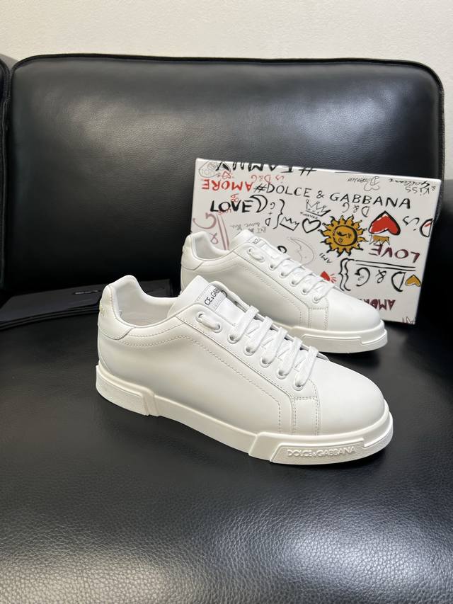 Dolce & Gabbana 高品质 顶级工艺品 杜嘉班纳 爆款专柜新品同步，鞋面意大利进口牛皮料，高品质复杂工艺，进口水染牛里垫，鞋底：原厂特供原版底，独家