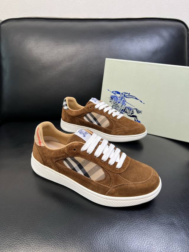 Burberry 顶级工艺品 巴宝莉 专柜同步，原厂配置意大利进口牛皮面料，高品质复杂拼接工艺，进口牛皮内里垫，透气舒适，鞋底：原厂特供原版底，原厂跟单货 高品