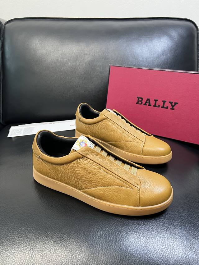 Bally 高品质 顶级工艺品 巴利 专柜同原厂配置 ，鞋面意大利进口牛皮面料，进口水染牛皮里垫 ，鞋底：原厂特供原版底，独家活动成型底超级舒适，原厂跟单货，欢