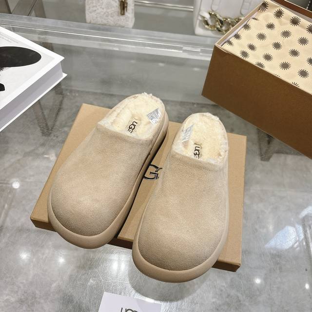 出厂 顶级版本 25S*卷毛小土豆 慵懒随性的代表 版型与品质是市场独一无二的 款式真的很高级 这下真的狠狠入坑了～ #秋冬毛毛鞋 ＃最常穿的鞋 羚羊棕 沙色