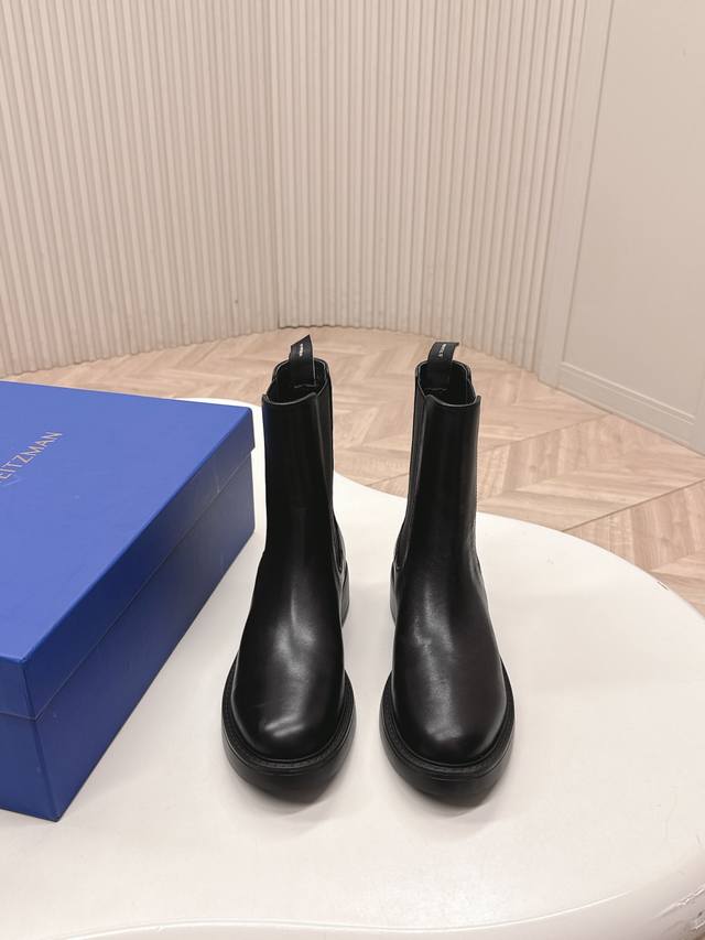 出牛反绒面 小牛皮皮 橡筋款 Sw2025秋冬靴系列！Sw新款马丁靴 骑土靴 经典简约帅气百搭～鞋形超好，好穿到飞起！轻盈不笨重！增高 轻松拥有大长腿！显腿瘦绝