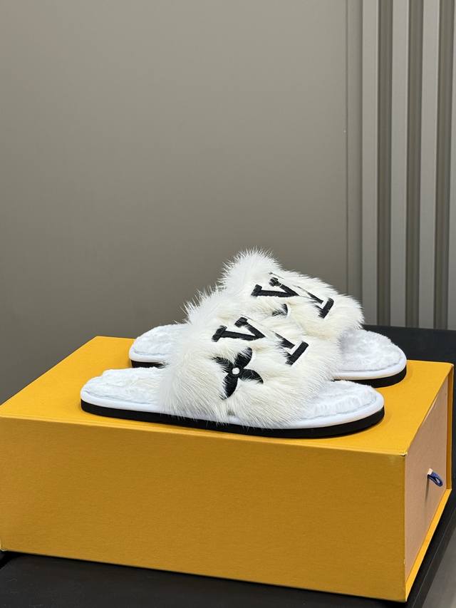 Louis Vuitt On 经典家居拖鞋 水貂毛材质，高级感拉满 轻薄舒适，真水貂，触感无与伦比 顶级精品35-42 40.41.42订做