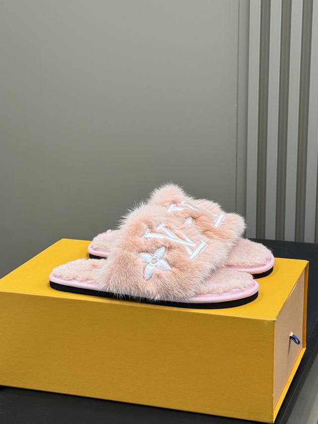 Louis Vuitt On 经典家居拖鞋 水貂毛材质，高级感拉满 轻薄舒适，真水貂，触感无与伦比 顶级精品35-42 40.41.42订做