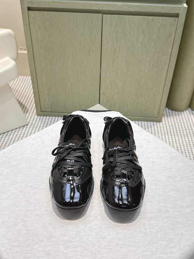 代购级 Acne Studios 25Ss 春夏季新款走秀款芭蕾鞋 可以说每一双都是可以珍藏的鞋子 今年这款芭蕾鞋真的是太美了 设计搭配芭蕾舞鞋瞬间仙儿到爆！