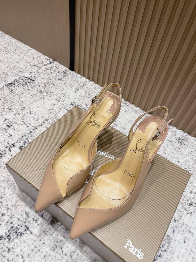 顶级版： Christian Louboutin 2025S原版做货重工Cl全新秀款高跟鞋～ 时装走秀高跟红底凉鞋 新款红底金属跟火红玫瑰高跟鞋 没什么好说的就