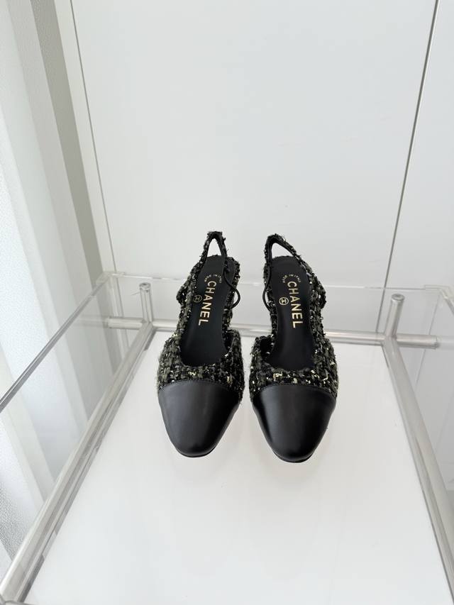 小香新色经典款系列 ～～～独家推荐，市场最高版～～～原版1：1定制， 面料：织物 内里：羊皮 大底：意大利皮底 跟高：6.5Cm 码数：35-39 34 40