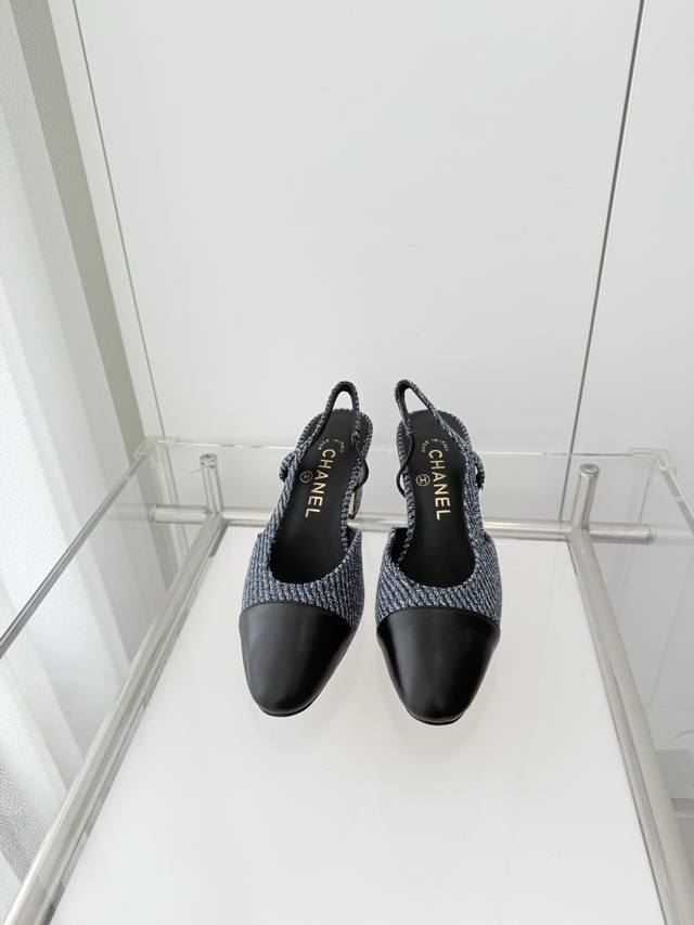 小香新色经典款系列 ～～～独家推荐，市场最高版～～～原版1：1定制， 面料：织物 内里：羊皮 大底：意大利皮底 跟高：6.5Cm 码数：35-39 34 40，