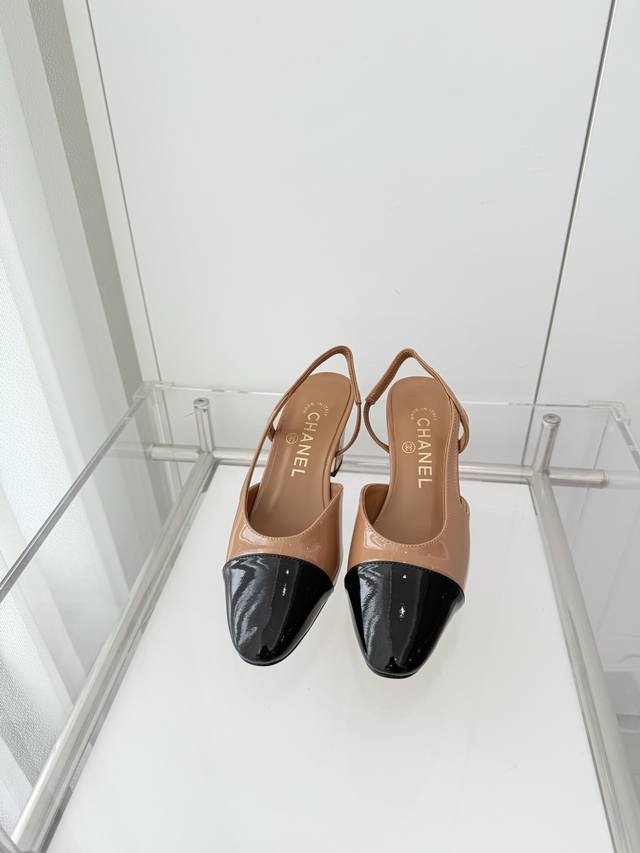 小香新色经典款系列 ～～～独家推荐，市场最高版～～～原版1：1定制， 面料：漆皮 内里：羊皮 大底：意大利皮底 跟高：6.5Cm 码数：35-39 34 40