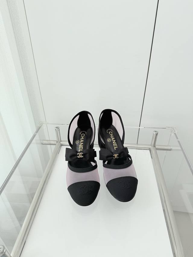 小香2025春季新品 ～～～小香新款！同原版1：1复制！非市场普通版本。 面料：织物 内里：羊皮 跟高：5.5Cm 大底：意大利皮底 码数：35-39 40定做