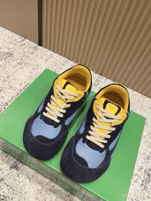 顶级版本 情侣款 女 男 Bottega Veneta 葆蝶家Bv最新款Orbit Flash系列 原版购入开发 做货 Bottega Veneta 以 90年