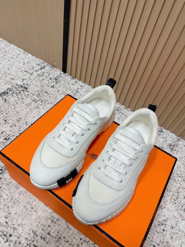 顶级版本：女 男 Hermes 爱马仕 H家25Ss新款情侣运动休闲鞋跑步鞋～市场顶级版本 经典运动风格+英伦拼色设计，经典耐看！原版倒模楦型，极致1:1形体，