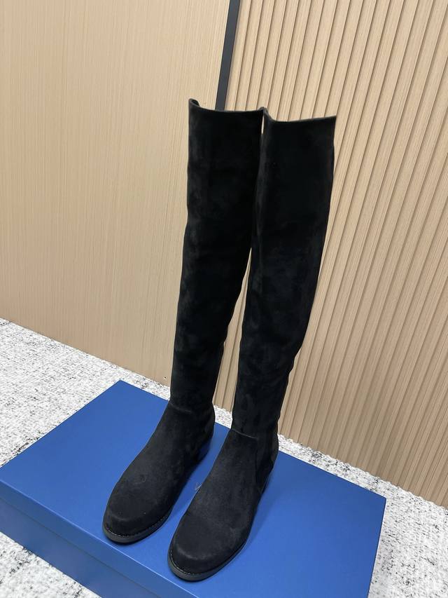 顶级版本： Sw最新款5050骑士靴 秋冬必备单品 更秀气简单的楦型Sw#独家发售！ 超级火～～Sw过膝长靴 一路看着Sw火过来，好几年好几年了丝毫没有衰退趋势