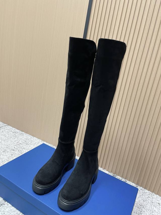 顶级版本： Sw最新款5050骑士靴 秋冬必备单品 更秀气简单的楦型Sw#独家发售！ 超级火～～Sw过膝长靴 一路看着Sw火过来，好几年好几年了丝毫没有衰退趋势