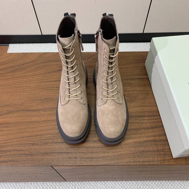 Brunell* Cucinell* 新款绑带短靴。鞋面牛反绒，牛皮。羊皮内里，原版开模五金，橡胶大底。 码数：35-42 35、41、42定制不退换