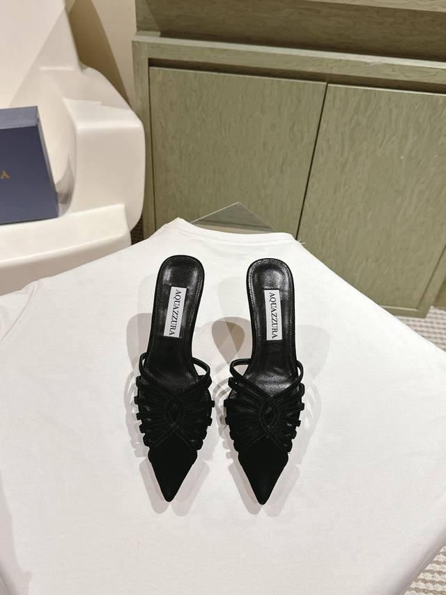 224 Aquazzur* 菠萝早春专柜新品仙女时装鞋系列，大量上新同步官网全系列均可定制龙年主打一个火爆，全网各大网红纷纷开秀，绝美的穿搭系列！ ★★★★★