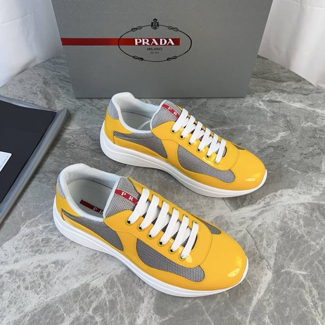 P家经典款 面：头层牛漆皮+品牌网布 里：进口Bk网布 垫：牛皮冲孔透气垫脚 底：原版开模花纹防滑橡胶底 原版包装 Size:35-45