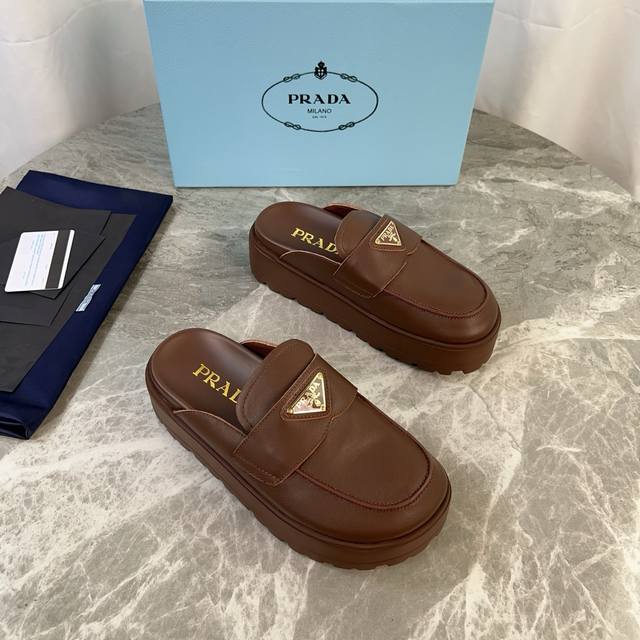 P家最新款 面：进口牛皮、高丝光牛反绒 里：超软羊皮里 底：超软发泡大底 原版包装 Size:35-41