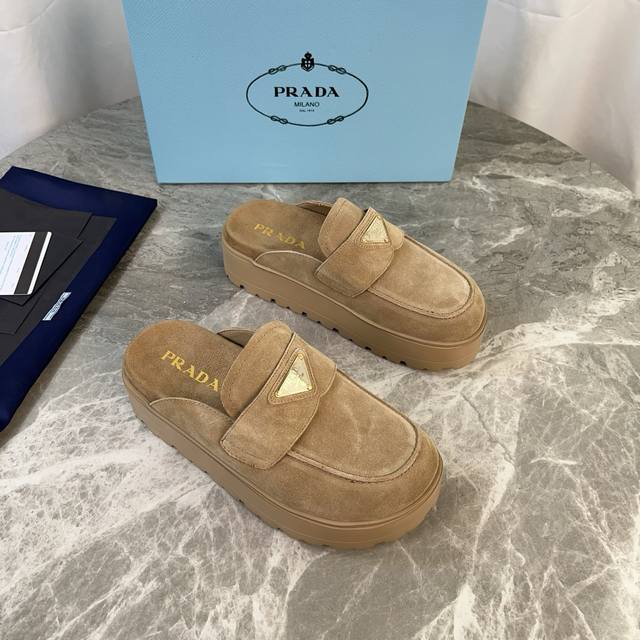 P家最新款 面：进口牛皮、高丝光牛反绒 里：超软羊皮里 底：超软发泡大底 原版包装 Size:35-41