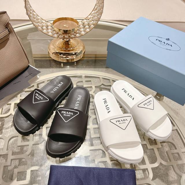 Prada～夏季精品，原版1比1开发，顶级版本，牛皮面料，情侣款，女35.至41. 男38至45