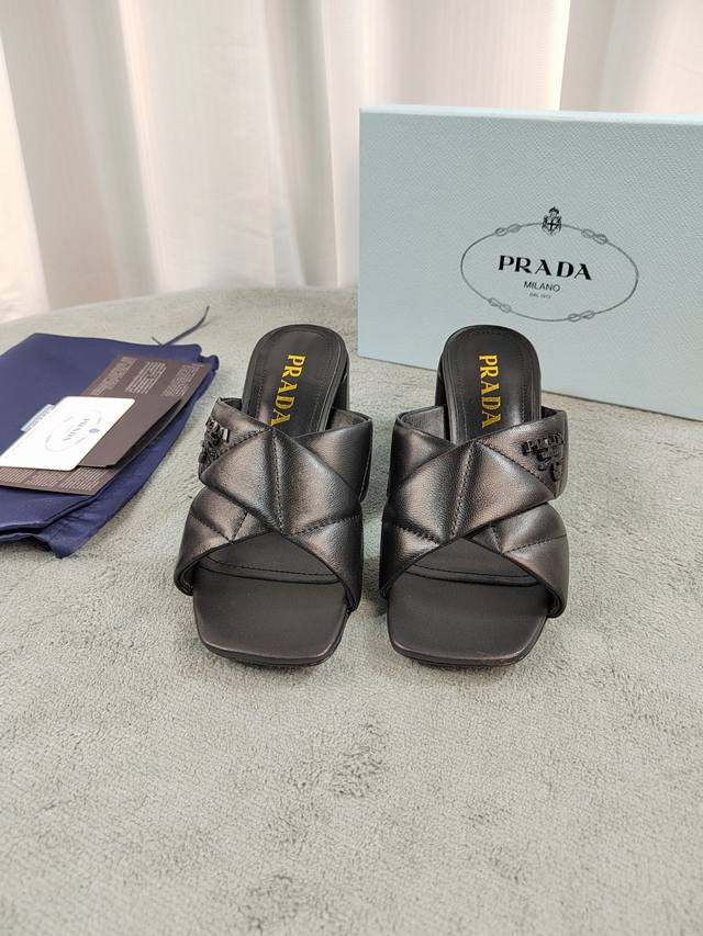 普拉达 顶级品质 鞋面：原版混种羊皮电绣原版五金扣 内里：水染羊皮 原版意大利真皮大底 跟高：6.5Cm Size：35-41 41定制