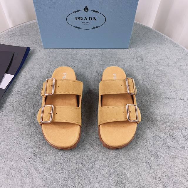 普拉达最新款 面：进口牛皮、牛反绒 里：进口水染环保羊皮 底：2厘米橡胶凹凸花纹鞋底 Size：35-41