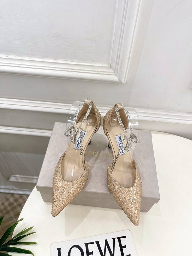 Jimmychoo吉米周 25Ss 2025Ss秋冬新品 专柜最新经典钻石链条尖头水晶高跟鞋 名媛气质款 上脚超级舒适的一款鞋，历久弥新，时髦魅力始于足下，悦享