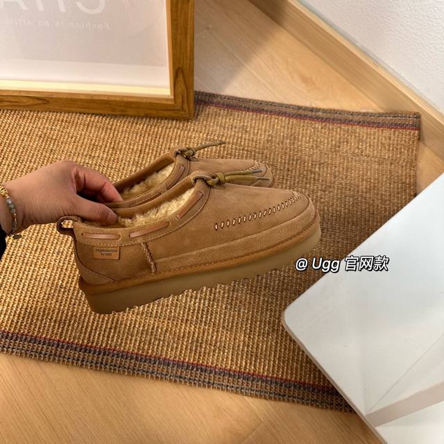 塔斯曼.冬季专柜同款时尚舒适纯色平底圆头浅口塔斯曼休闲便鞋1152747 名：Ultra Mini Crafte Dregenerate 超短靴 手作环保 款