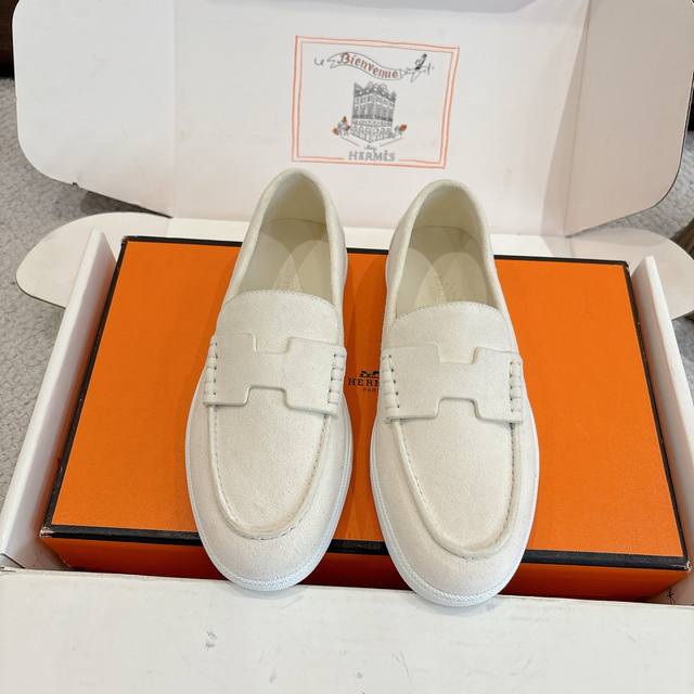 女款 男款70Hermes 运动鞋系列 时尚又百搭 上脚超级舒服 每个细节都做到极致 独家定制私模纯钢带保护膜Kelly五金扣件 原版定制麂皮 小牛皮 内里混种