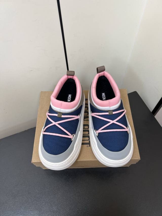 Moon Boot Luna系列 25秋冬季新款 雪地靴 一双不分左右脚的鞋！超有特点！软软糯糯像面包 长期主义购物一Moonboot雪地靴因为冬天想去追极光，