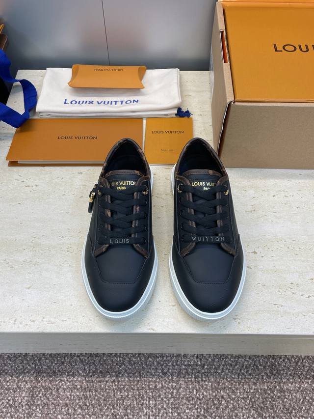 工厂P价P Louis Vuitto* 2025秋冬高定新款系列平底系带休闲运动女鞋 Lv字母Logo徽章五金扣圆头拼色滑板鞋 材质：鞋面进口小牛皮+水染牛皮内