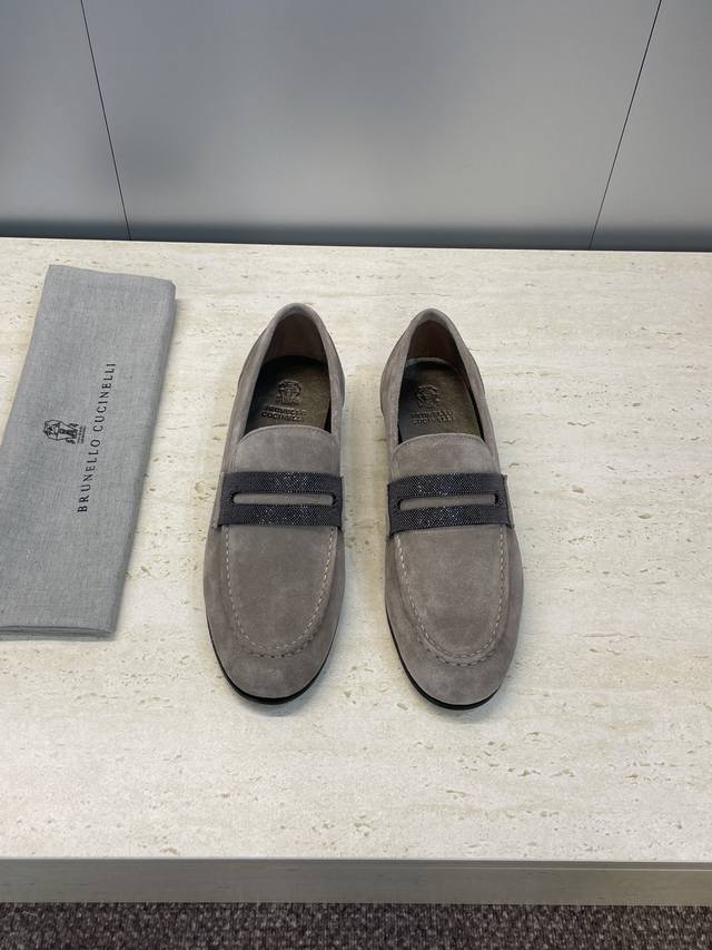 Brunello Cucineli 布鲁内诺库奇内利2025秋冬新款串珠女鞋 Bc 平底圆头复古乐福单鞋 材质：鞋面进口小牛皮 进猄麂皮+水染羊皮内里+意大利注