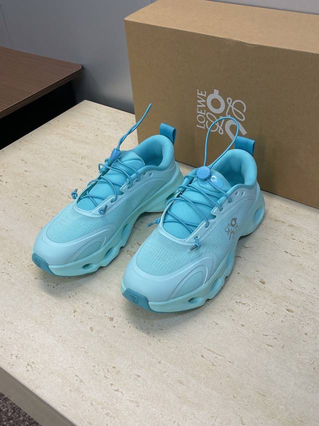 工厂P价P 罗意威 Loewe X On 昂跑 Cloudsolo 都市节拍联名合作2025秋冬情侣新系带果冻色厚底德训鞋 明星同款字母Logo拼色阿甘休闲运动