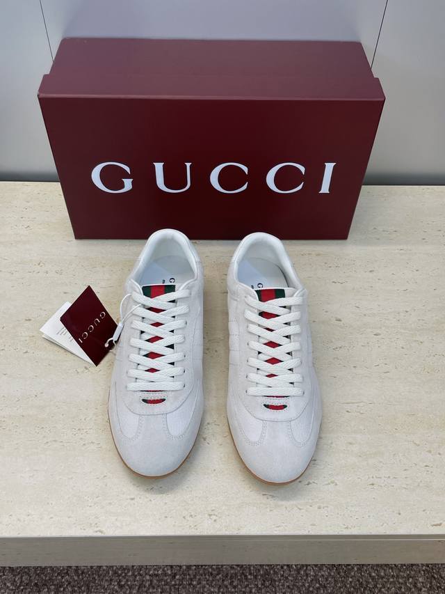 工厂P价P Gucci 古驰 2025秋冬系列 Shift 情侣新款系带休闲运动鞋 G家字母Logo拼色平底圆头复古擦色阿甘徳训滑板鞋 市面顶级版本 材质:鞋面