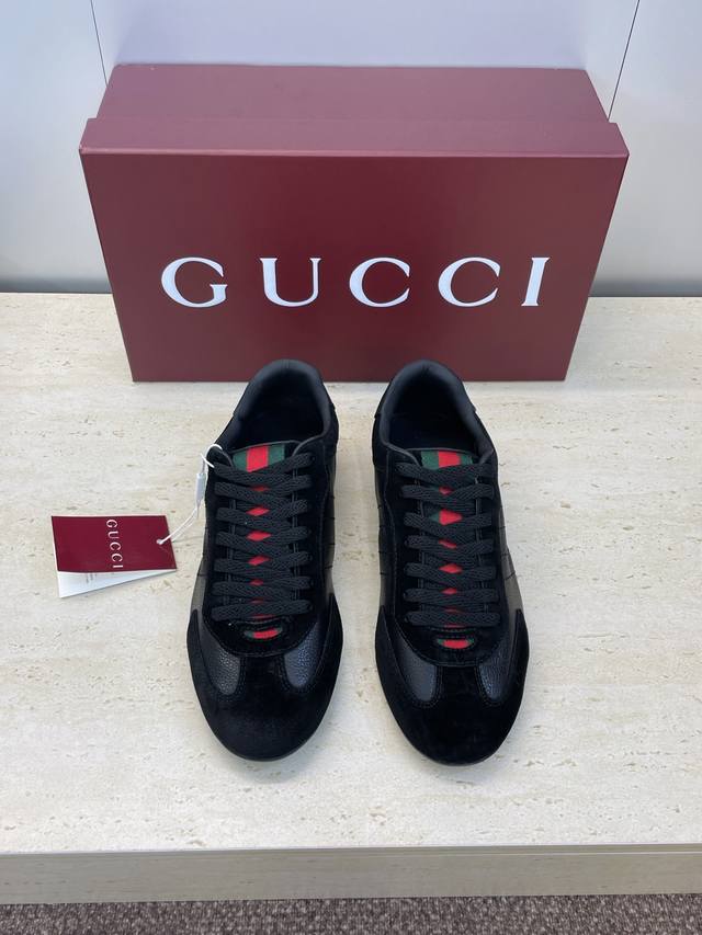 工厂P价P Gucci 古驰 2025秋冬系列 Shift 情侣新款系带休闲运动鞋 G家字母Logo拼色平底圆头复古擦色阿甘徳训滑板鞋 市面顶级版本 材质:鞋面