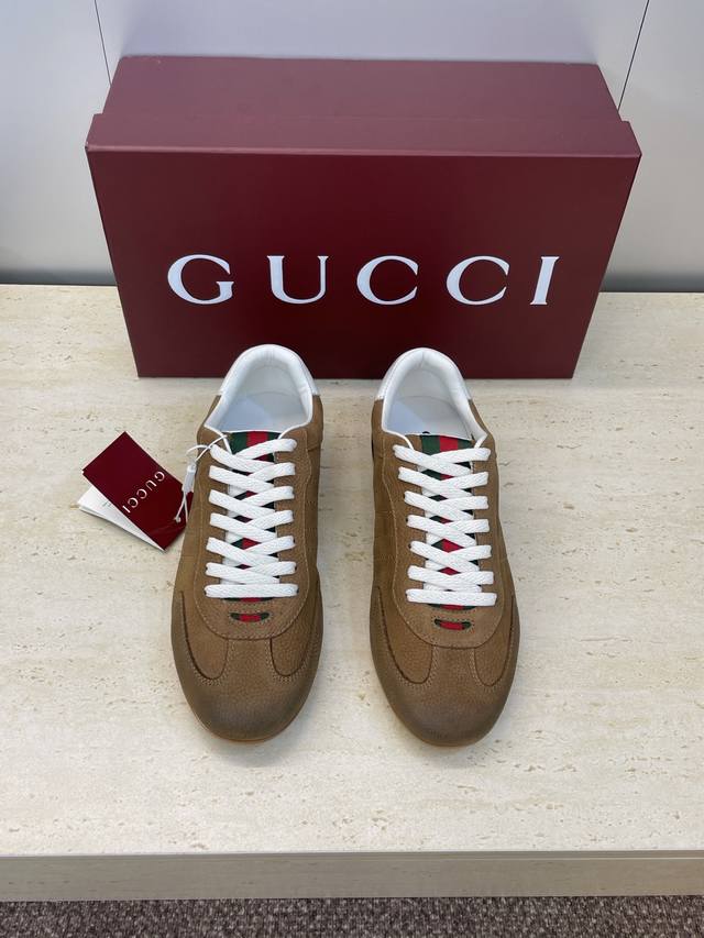 工厂P价P Gucci 古驰 2025秋冬系列 Shift 情侣新款系带休闲运动鞋 G家字母Logo拼色平底圆头复古擦色阿甘徳训滑板鞋 市面顶级版本 材质:鞋面