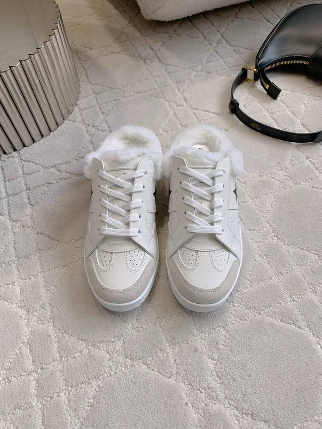 薄底 厚底 Dio* 新款羊毛保暖厚底半拖鞋 超级厚实保暖 柔软舒适 经典百搭款 鞋面牛皮 内里垫脚进口澳洲一体羊皮毛 原版开模大底 尺码35-39 40 41