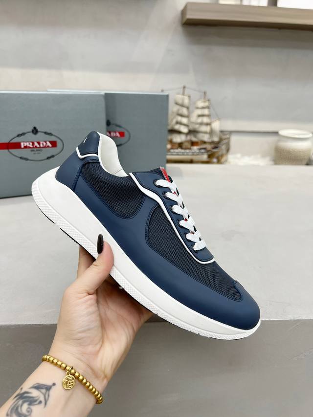 出厂价Pp： Prada普拉达 男鞋专柜爆款， 官网同步，高品质出货 面料：原版牛皮 内里：牛皮垫脚+牛皮内里， 大底：原厂橡胶底， 码数：38-45 45定做