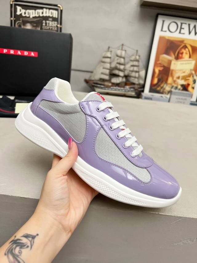 普拉达Prada顶级版运动鞋 鞋面进口飞织面料拼接漆皮， 羊皮内里+牛皮踮脚， 耐磨防滑轻便大底， 男女同款： 码数：35-47码， 46.47定做