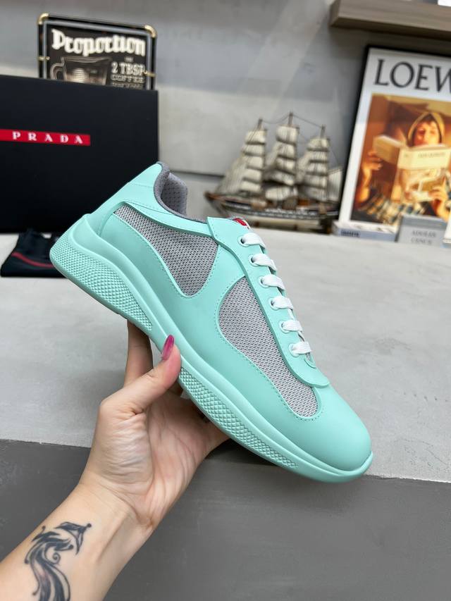 普拉达Prada顶级版运动鞋 鞋面：进口飞织面料拼接软橡胶， 羊皮内里+牛皮踮脚， 耐磨防滑轻便大底， 男女同款： 码数：35-47码： 45.46.47定做