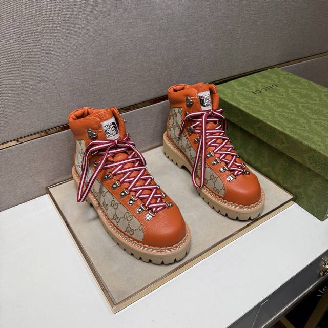 出厂价pp 古驰～ 男士休闲高帮鞋 2025Z柜同步发售 码数:39-44 # 1个颜色鞋面选用多材质拼接真皮内里，舒适透气，鞋底：原版舒适耐磨大底，实物拍摄实