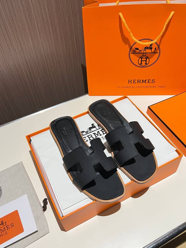 代购级 爱马仕 Hermes 2025春夏新色经典款 Oran 拼色工字拖女鞋 H家粗跟圆头露趾果冻色凉拖鞋 材质：鞋面进口手掌纹牛皮+水染牛皮内里+意大利真皮