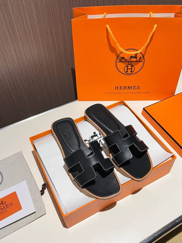 代购级 爱马仕 Hermes 2025春夏新色经典款 Oran 拼色工字拖女鞋 H家粗跟圆头露趾果冻色凉拖鞋 材质：鞋面进口牛皮+水染牛皮内里+意大利真皮大底